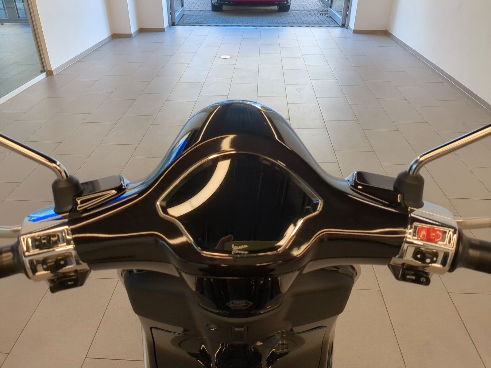 Fahrzeugabbildung Vespa PRIMAVERA 125 NERO CONVINTO