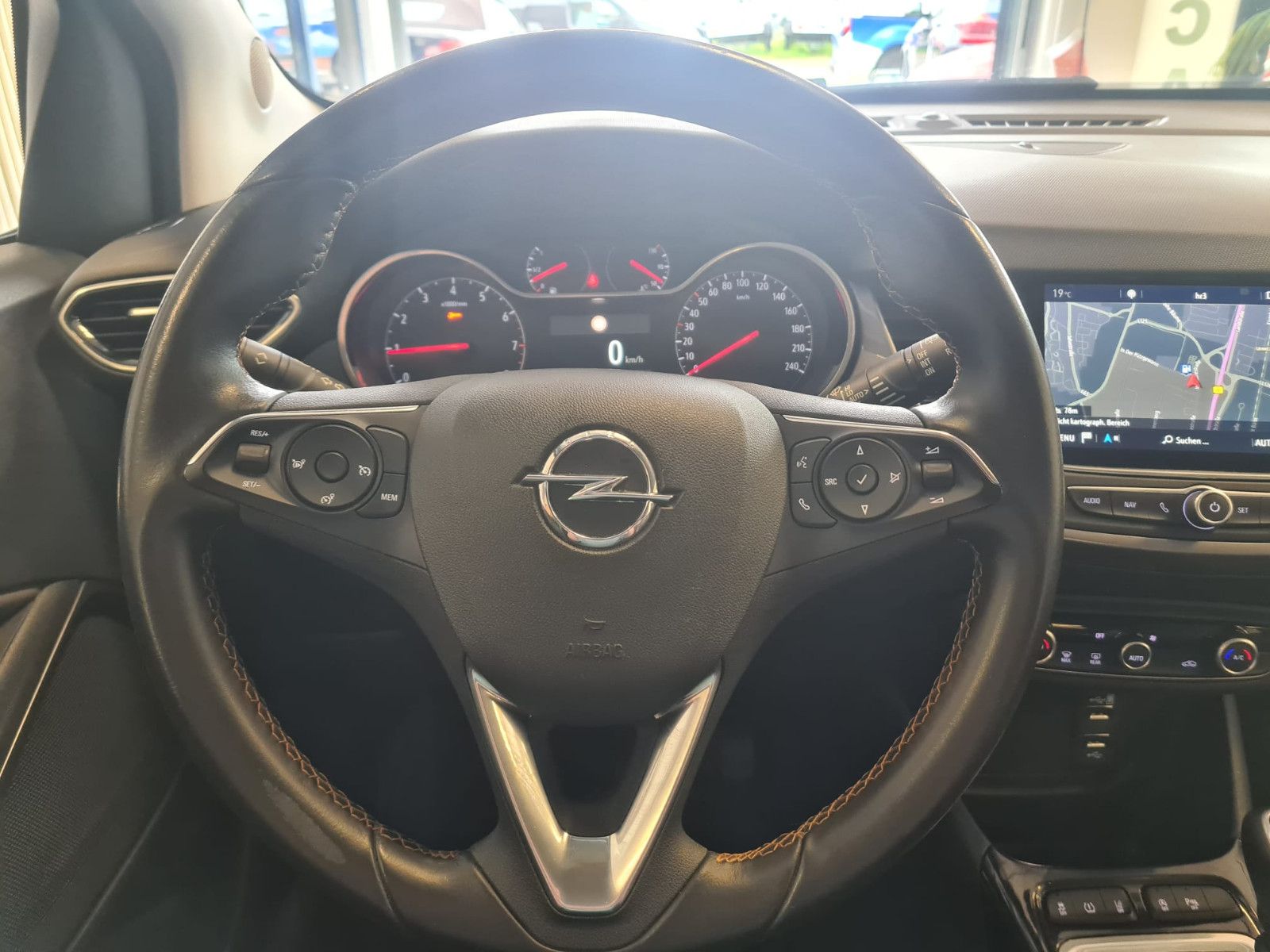 Fahrzeugabbildung Opel Crossland (X)1.2 DI Turbo /KLIMA / NAVI / KAMERA