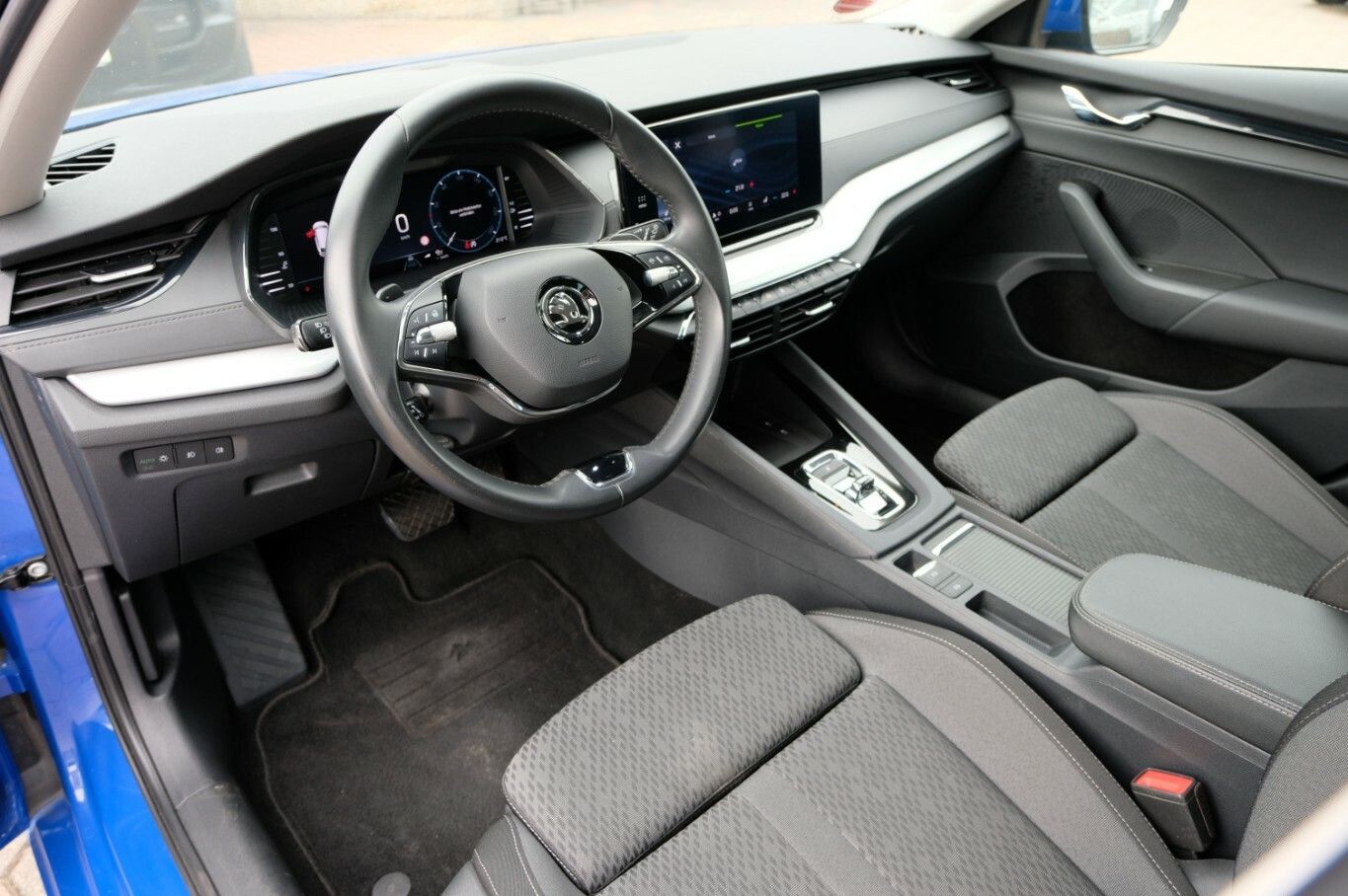 Octavia 2.0 TDi AHK LED ACC KESSY