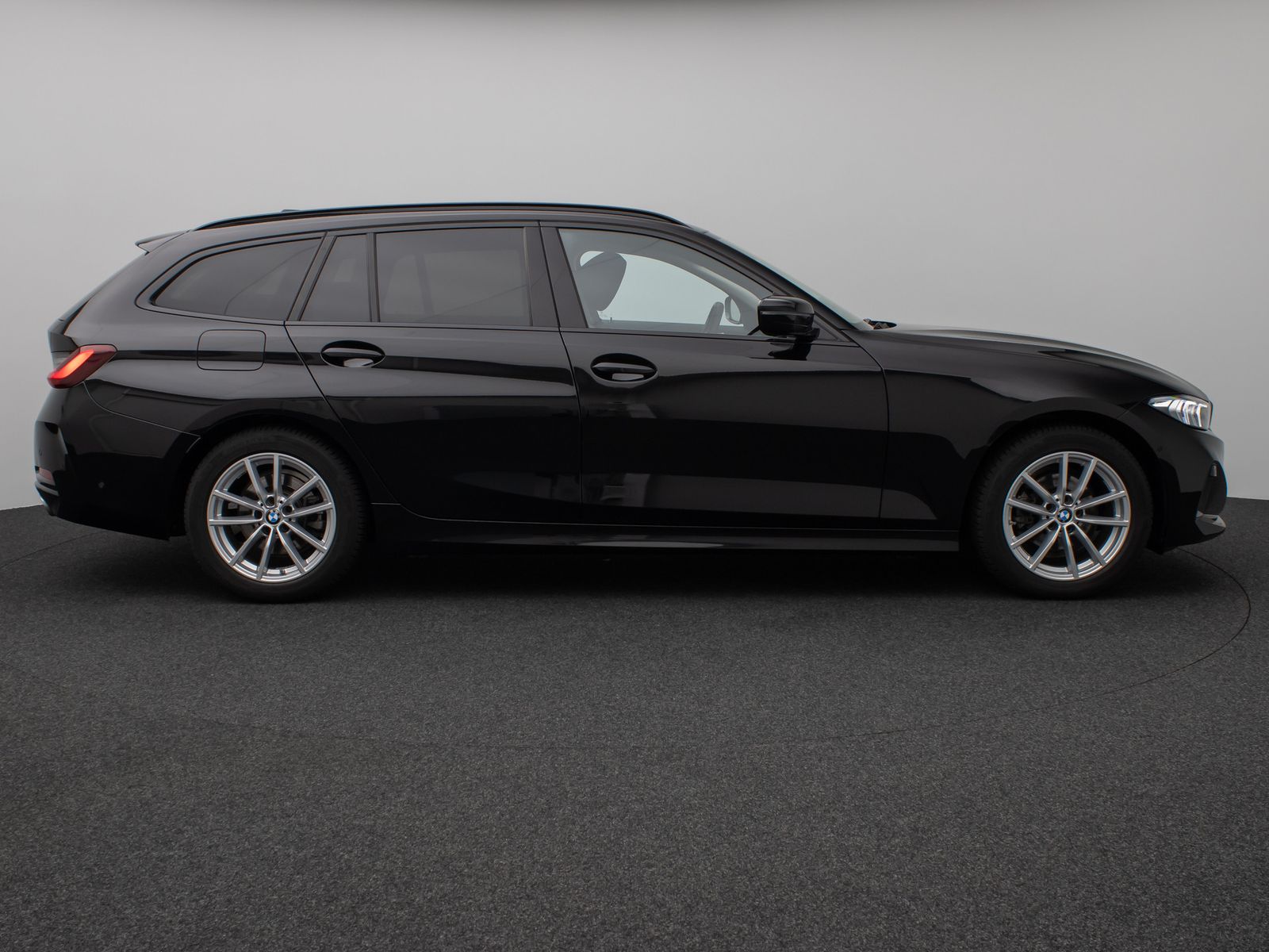 Fahrzeugabbildung BMW 318i Kamera DAB HiFi Widscreen DrivAssist Alarm