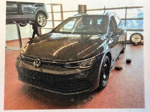 Volkswagen Golf Var. Life 1.0l TSI 81kW 6-Gang LED Navi