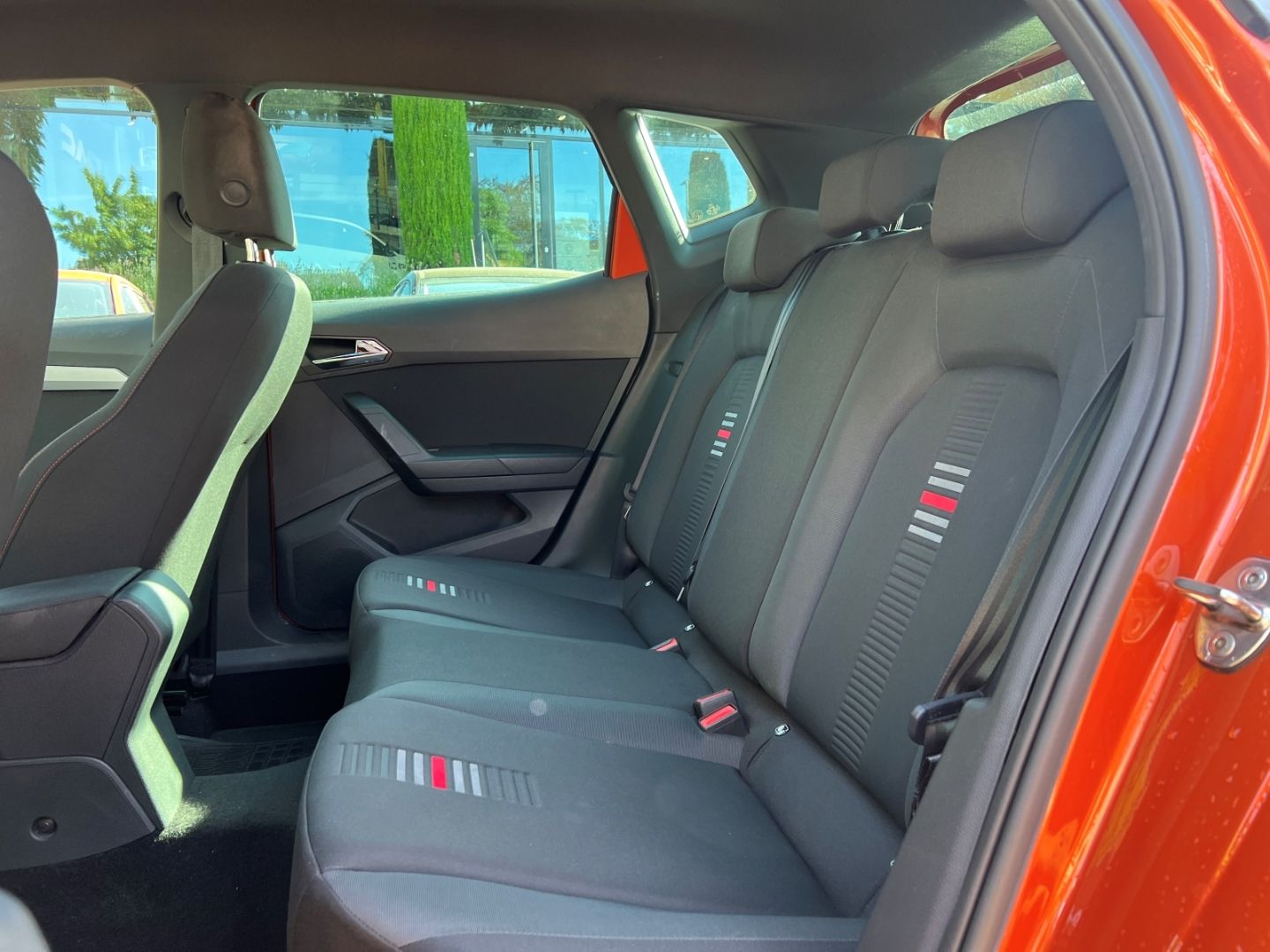 Fahrzeugabbildung SEAT Arona FR Navi Digitales Cockpit LED Sperrdiff. A