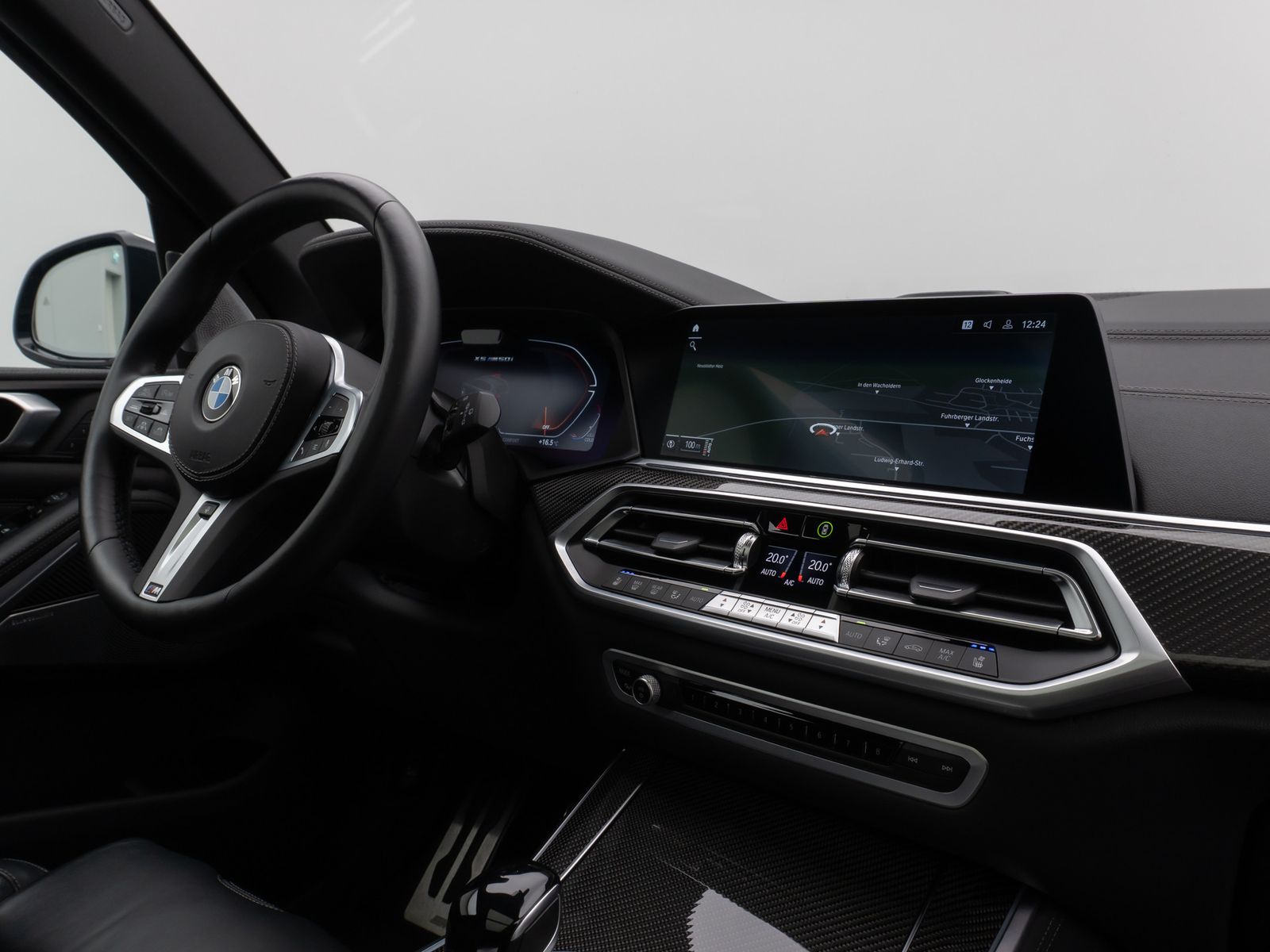 Fahrzeugabbildung BMW X5 M50i Panorama 360°Laser HUD DAB B&W Massage