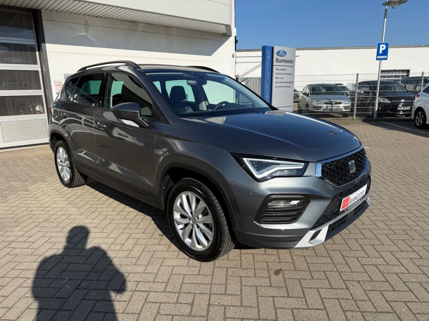 Fahrzeugabbildung SEAT Ateca Style Digitales Cockpit LED Navi AHK RFK D