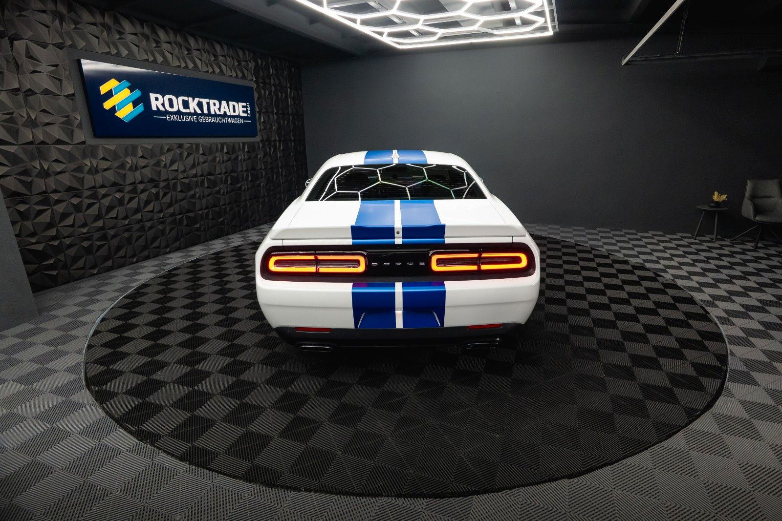 Fahrzeugabbildung Dodge Challenger 5.7 V8 R/T SRT WIDE BODY *LED*19%*