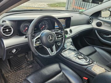 Mercedes E 200 - 8