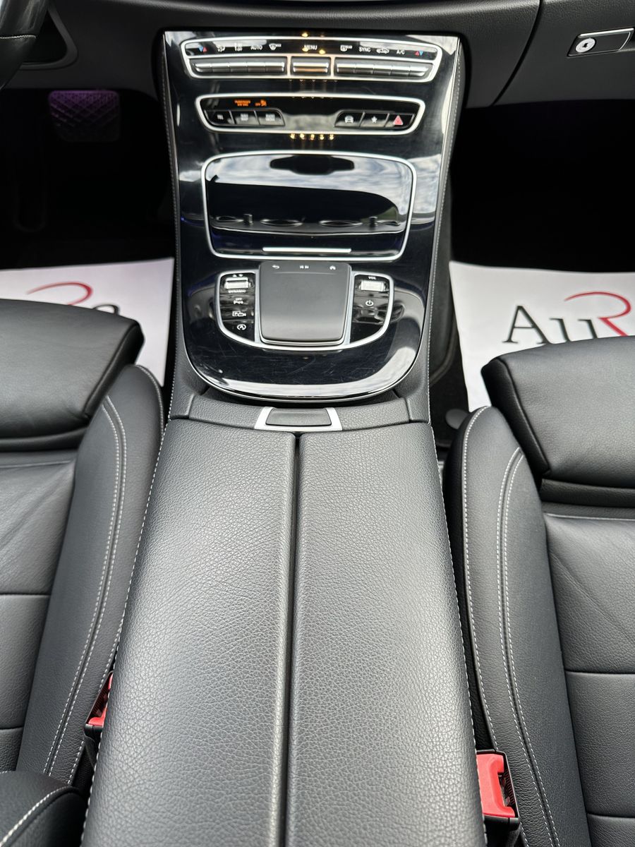 Fahrzeugabbildung Mercedes-Benz E 300d 4M Avantgarde NAV+LED+AHK+BURMESTER+PANO