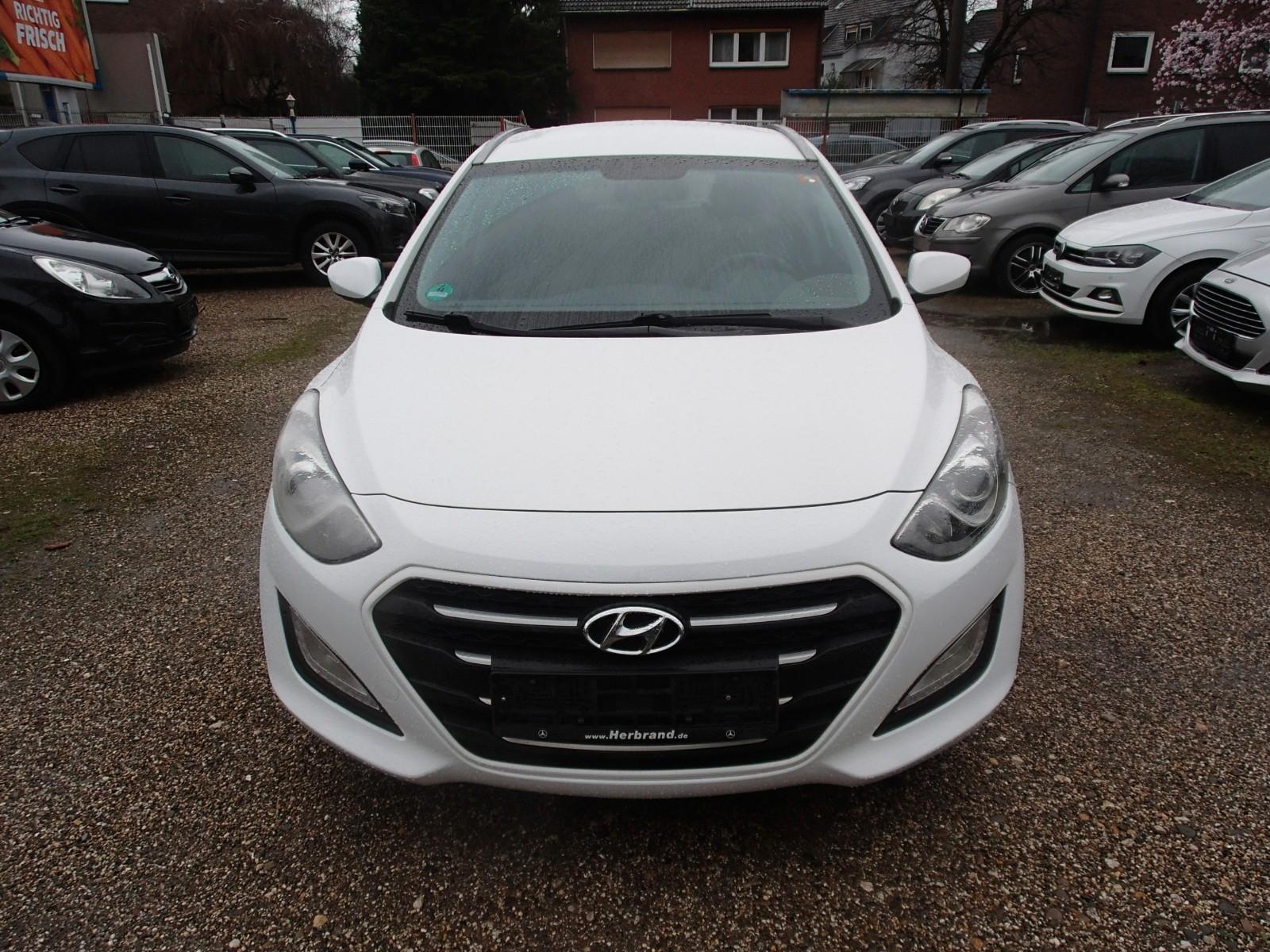 Hyundai i30 cw blue Classic/EURO6/1HAND/GUTER ZUSTAND