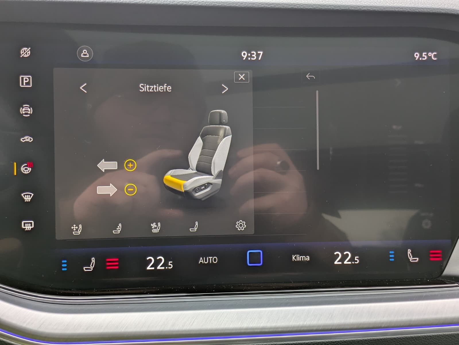 Fahrzeugabbildung Volkswagen Touareg 3.0TDI 4M R-Line VOLL Black 22" UPE 114T