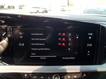 Bild 21 Opel Mokka 1.2T Ultimate ACC LED PDC+Kam SHZ LHZ Navi