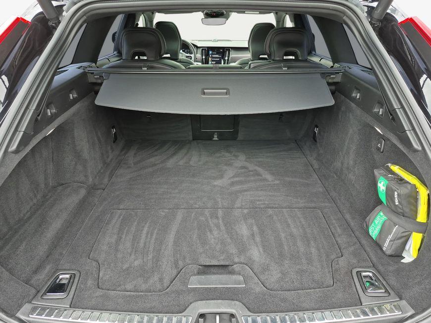 Volvo V90 Cross Country