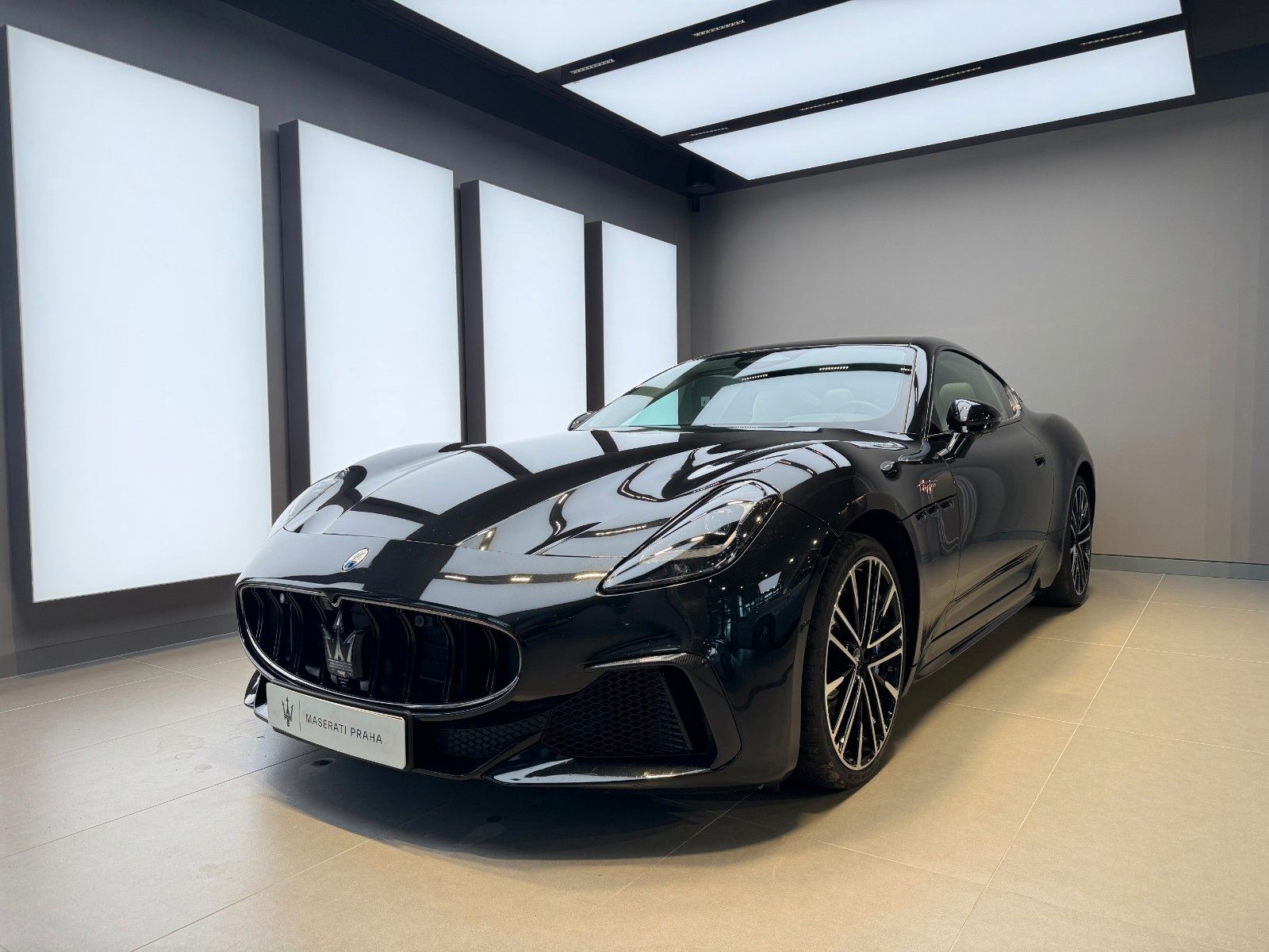 MASERATI Granturismo