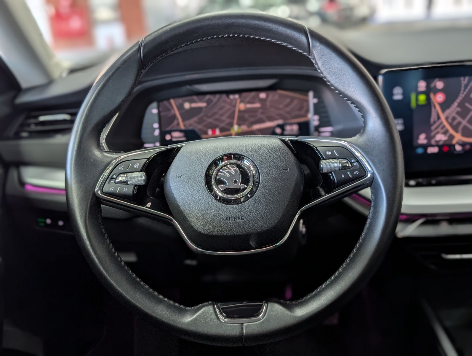 Fahrzeugabbildung SKODA Octavia 2.0TDI Clever AMBI MASSAGE PANO VIRT LED