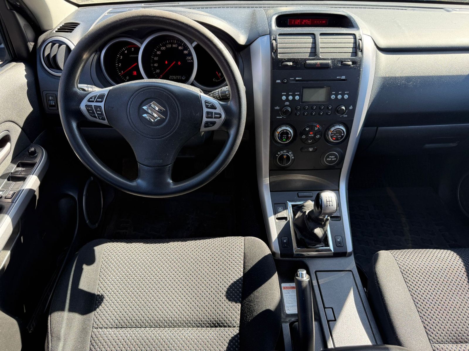 Fahrzeugabbildung Suzuki Grand Vitara 1.9 DDIS Comfort AHK Klimaaut PDC