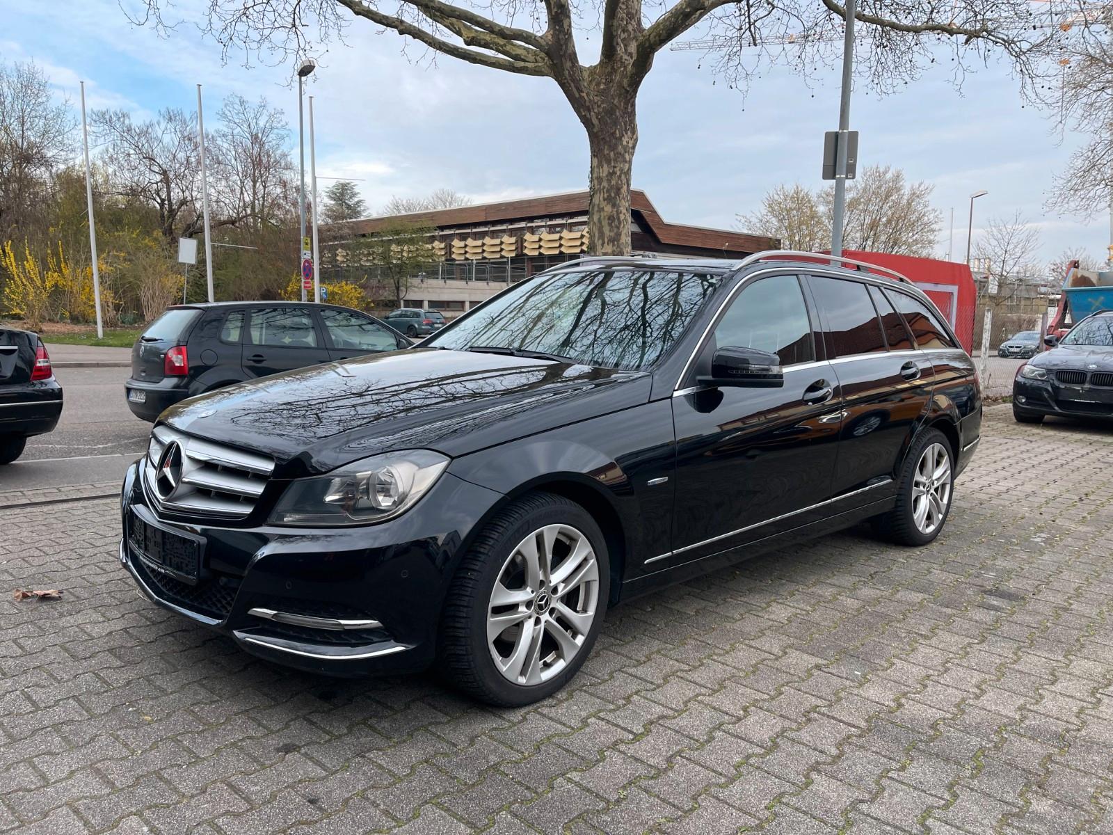 Mercedes-Benz C 180 T-Modell CGI, Avantgarde, Navi