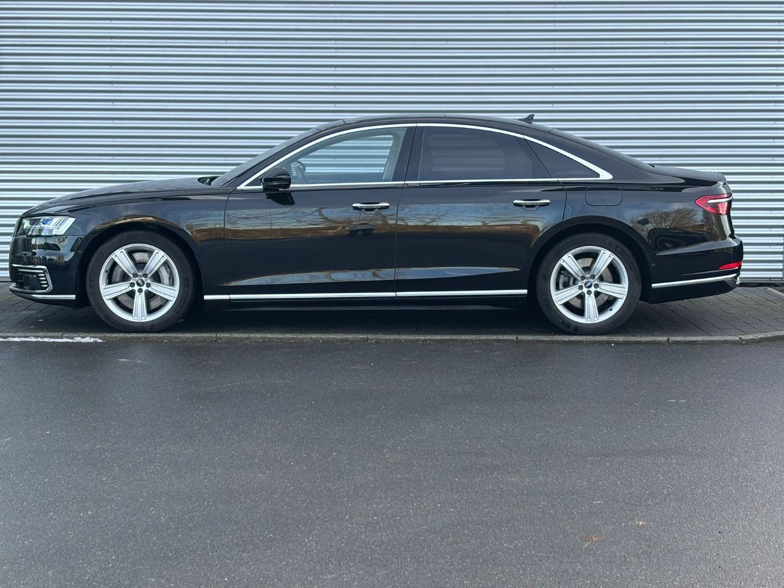 Audi A8 - Bild 4