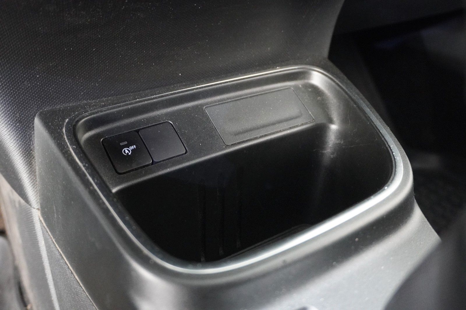 Fahrzeugabbildung Renault Twingo 1.0 SCE LIMITED 5-TÜR  LED/KLIMA/USB/BT