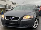 Volvo V50 Kombi D2 Business Edition - Volvo V50 mit Diesel-Antrieb: Kombi