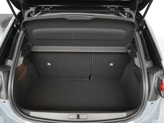 Corsa-e F FACELIFT GS LONG RANGE 51kWh AT+LED MA