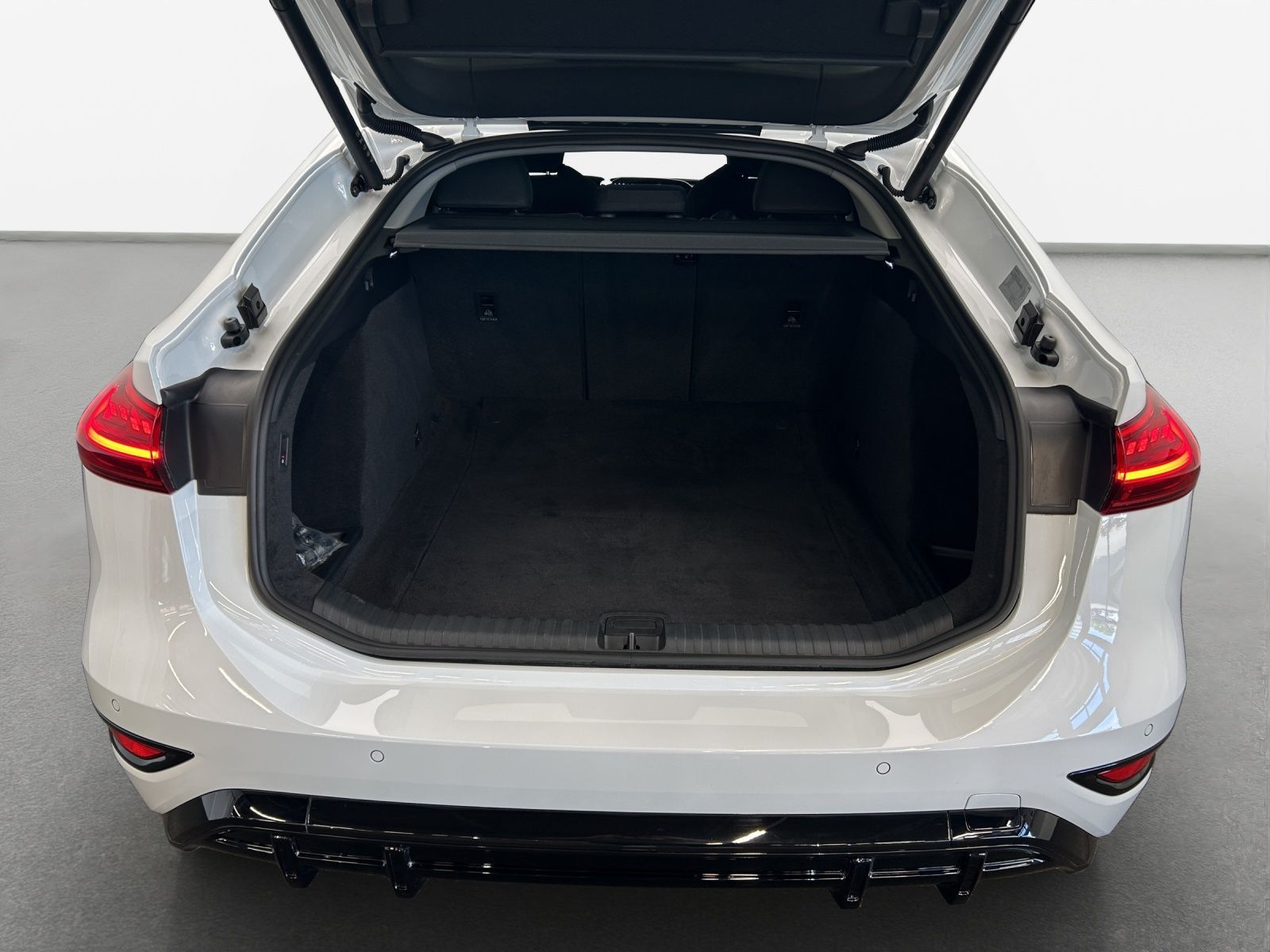Audi A6 e-tron - Bild 12