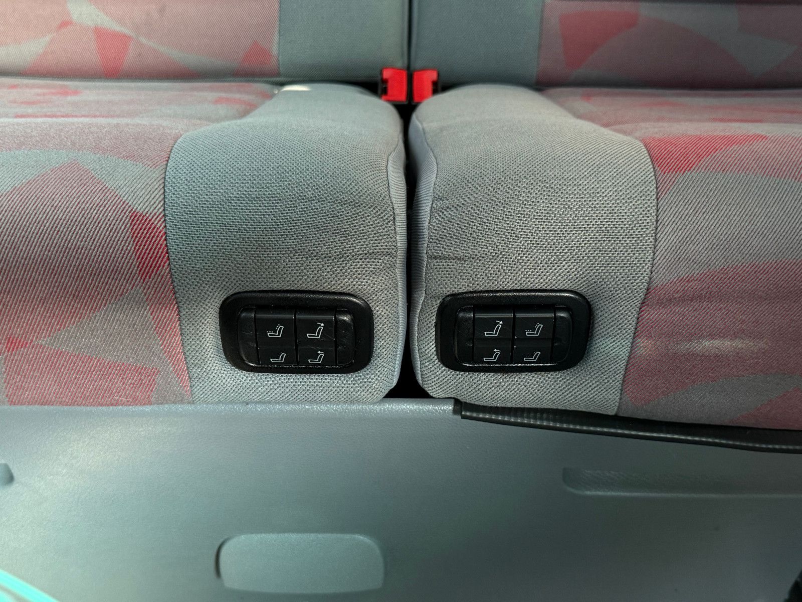 Fahrzeugabbildung Mercedes-Benz Viano Marco Polo 3.0 CDI Aut AHK Klima Sthz PDC