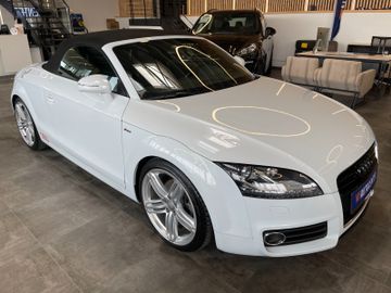 Audi TT Roadster 2.0 TFSI *BI-XENON*NAVI*PDC*LEDER*