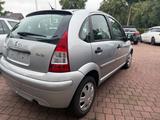 Citroën C3 1.1 First Tonic - Citroën C3: 1.1