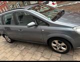 Opel Zafira B 1.8 - Opel Zafira Gebrauchtwagen in Kiel