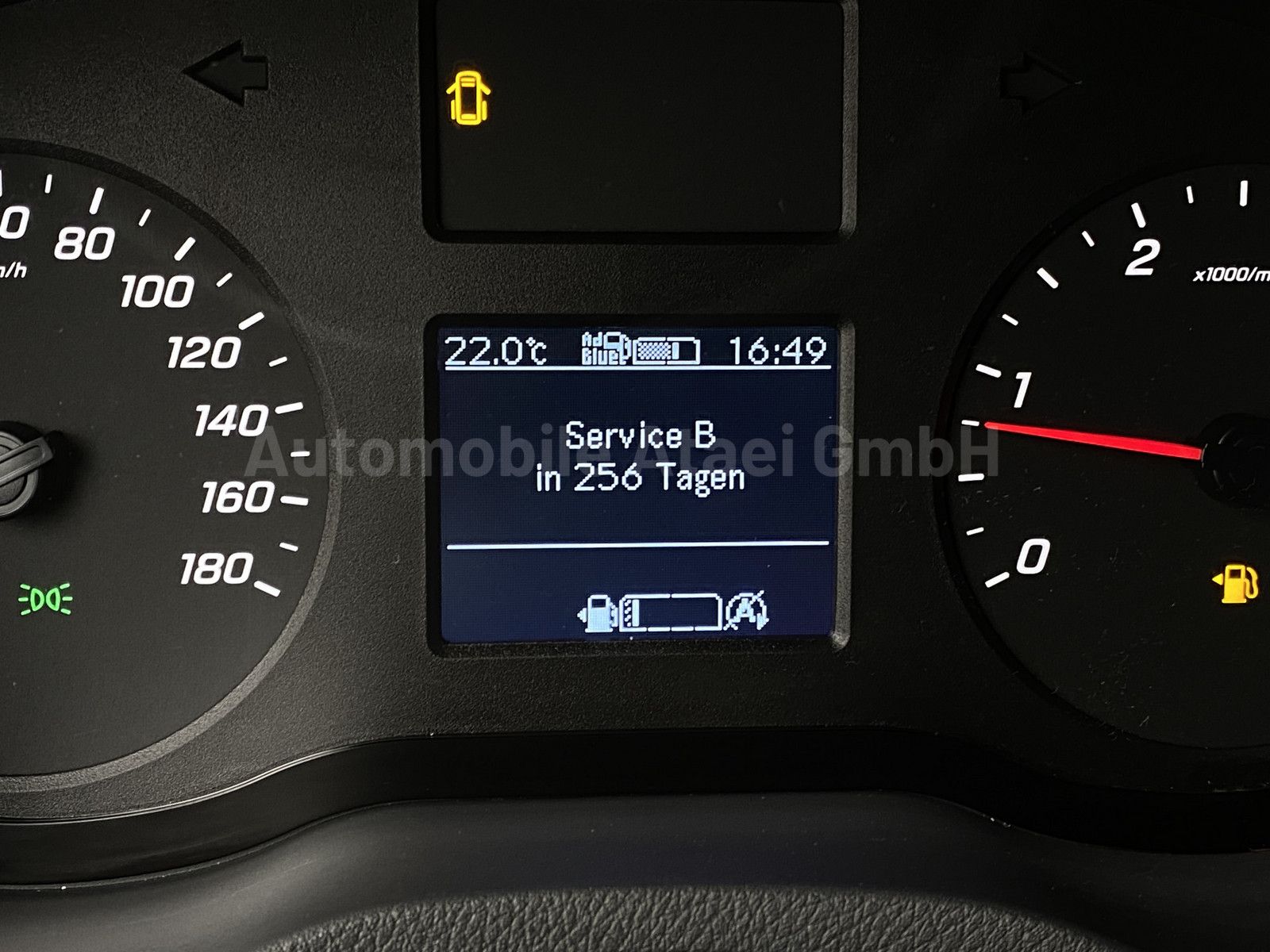 Fahrzeugabbildung Mercedes-Benz Sprinter 316 *Werkstatt+Dachträger* (6283)