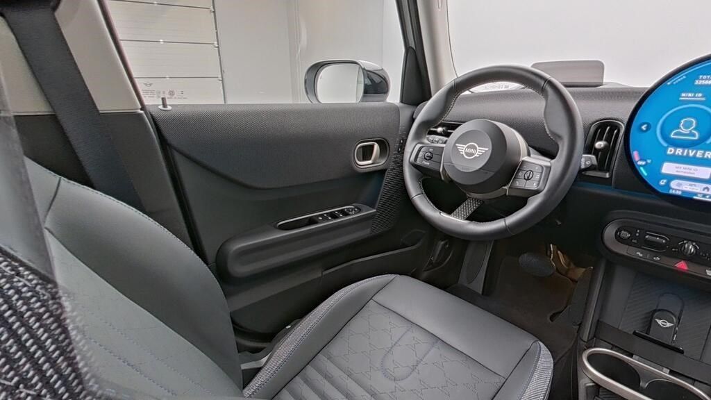 Fahrzeugabbildung MINI Cooper C 5-Türer Head-Up, Komfortzugang, Sitzhei