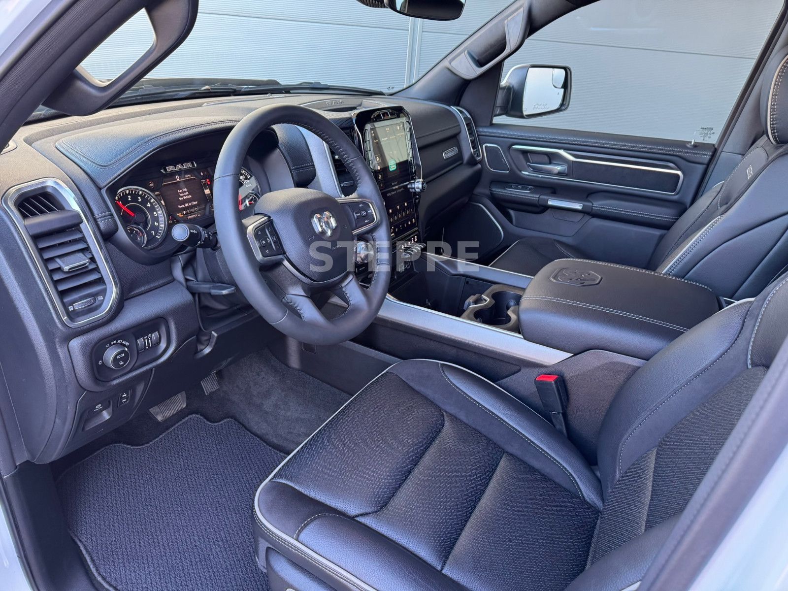 Dodge RAM 1500 5,7LPG  LARAMIE Sport Luftfed. AHK 20"