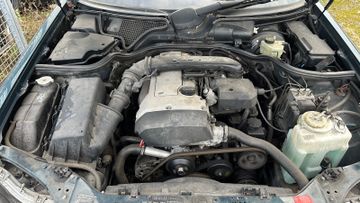 Mercedes E 230 - 11
