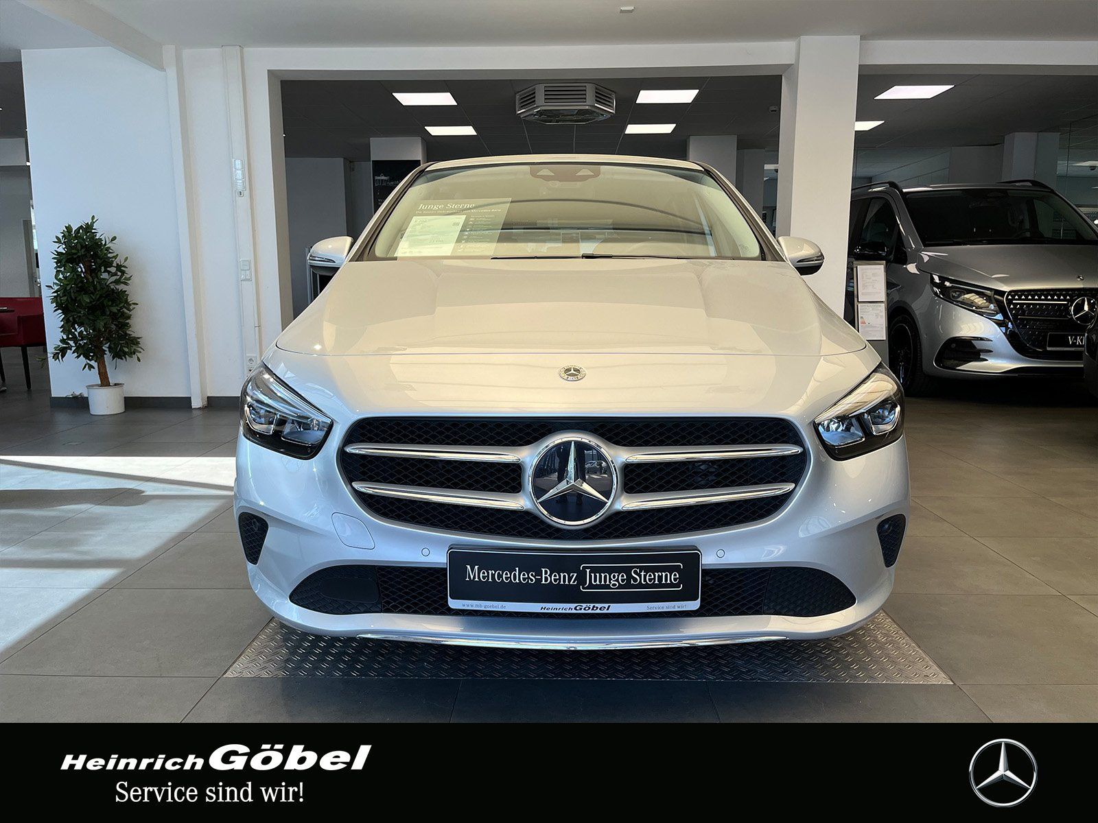 Fahrzeugabbildung Mercedes-Benz B 200 PROGRESSIVE+AHK+KAMERA+LED+MBUX+CARPLAY