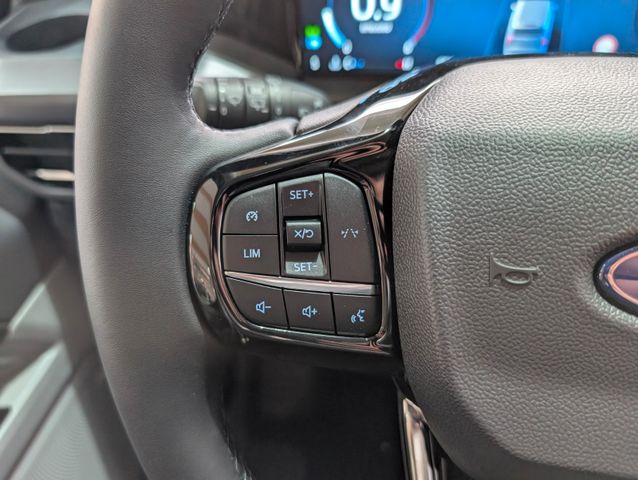 Ford Tourneo Custom 2.0 EcoBlue 320 L1 Titanium