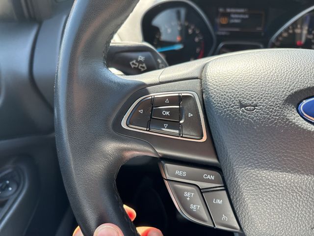 Kuga Titanium *Navi/El. Heckklappe/FullLink/Ambi