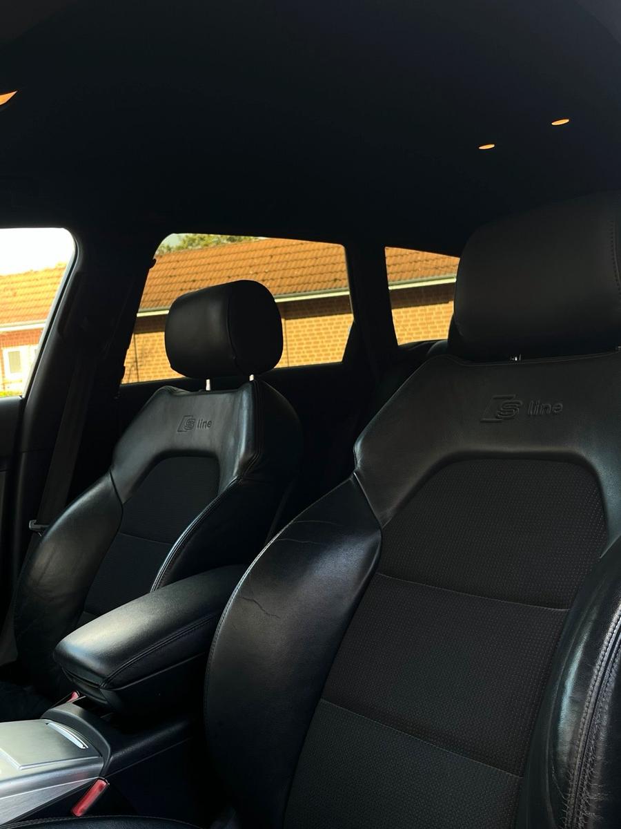 Audi A6 2010 — photo 10