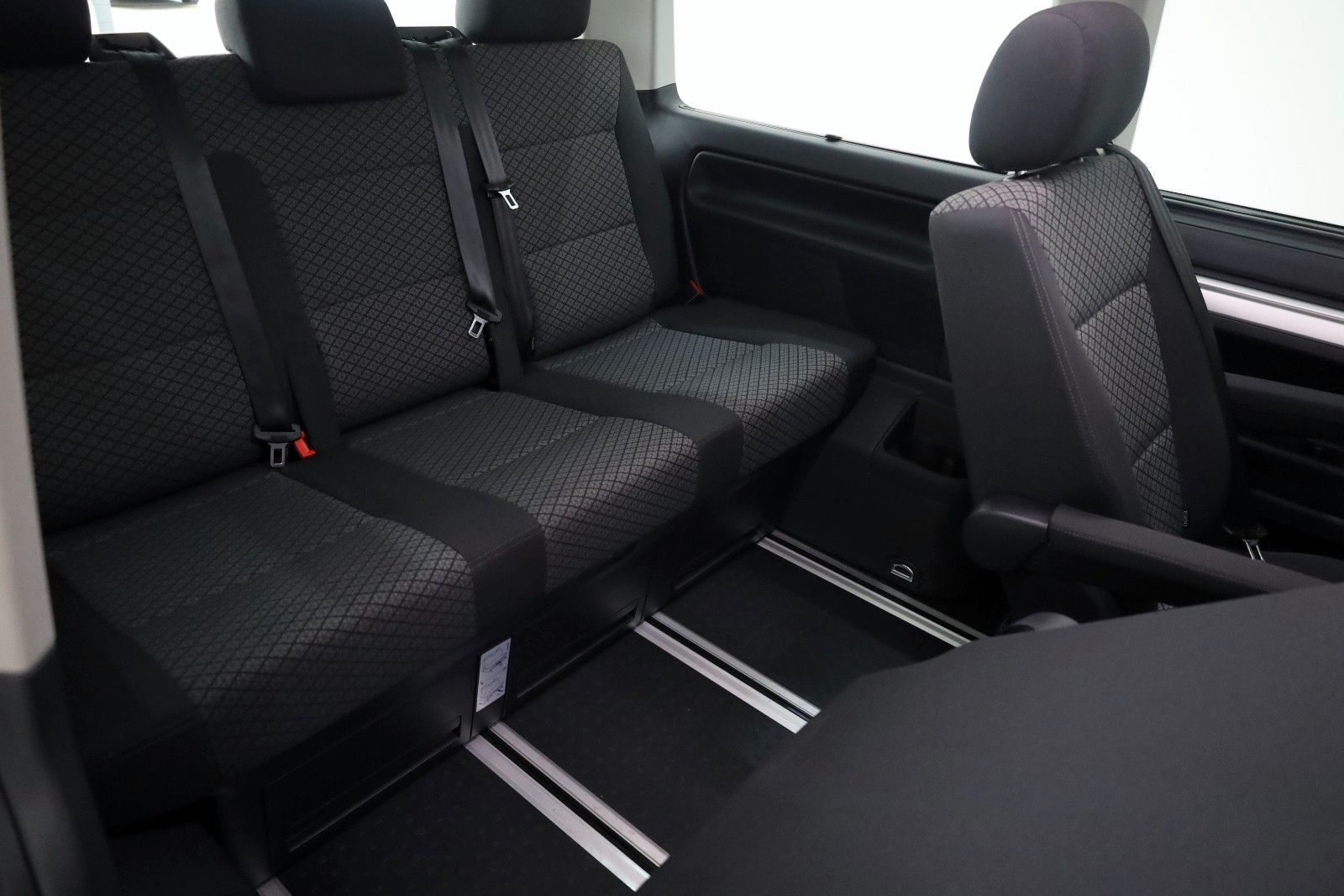 Fahrzeugabbildung Volkswagen T6 Multivan T6.1 Trendline, Family,Navi,7 Sitzer