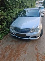 Mercedes-Benz Ich verkaufe Mercedes-Benz c 200 cdi - Mercedes-Benz C 200 aus 2011 mit Diesel-Antrieb: Kombi