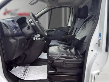 Opel Vivaro - 11