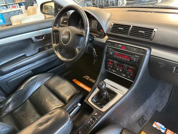 Audi A4  *TÜV 0228*KLIMAAUTOMATIK*SitzHZ*VOLL-LEDER*