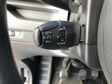 Fahrzeugabbildung Citroën Jumpy Kasten Profi XL L3 AHK Bluetooth uvm