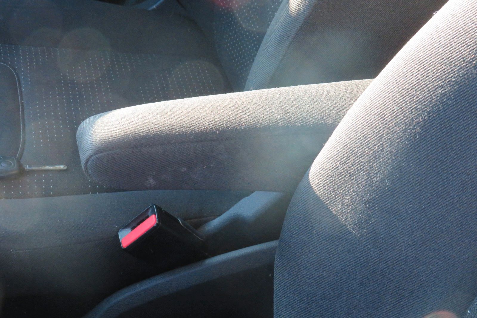 Fahrzeugabbildung Ford Transit Courier KASTEN KLIMA FLÜGEL 1.HD