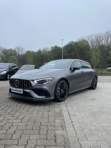 Mercedes-Benz CLA 35 AMG