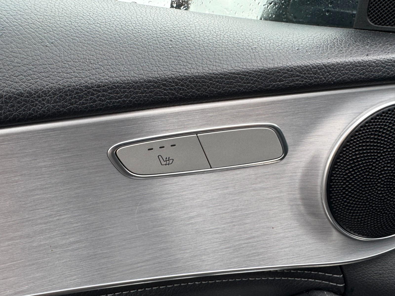 Mercedes-Benz C220 2014 — photo 28