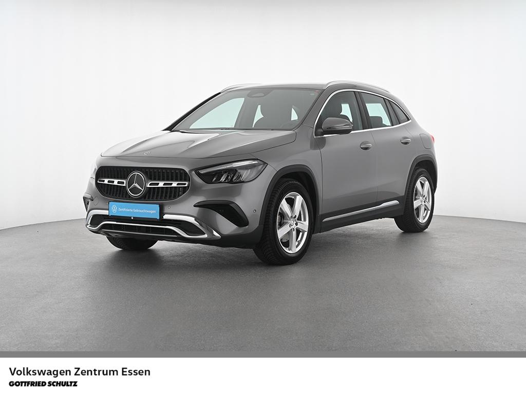Mercedes-Benz GLA 200LED Navi AHK R-Kamera Sitzhzg