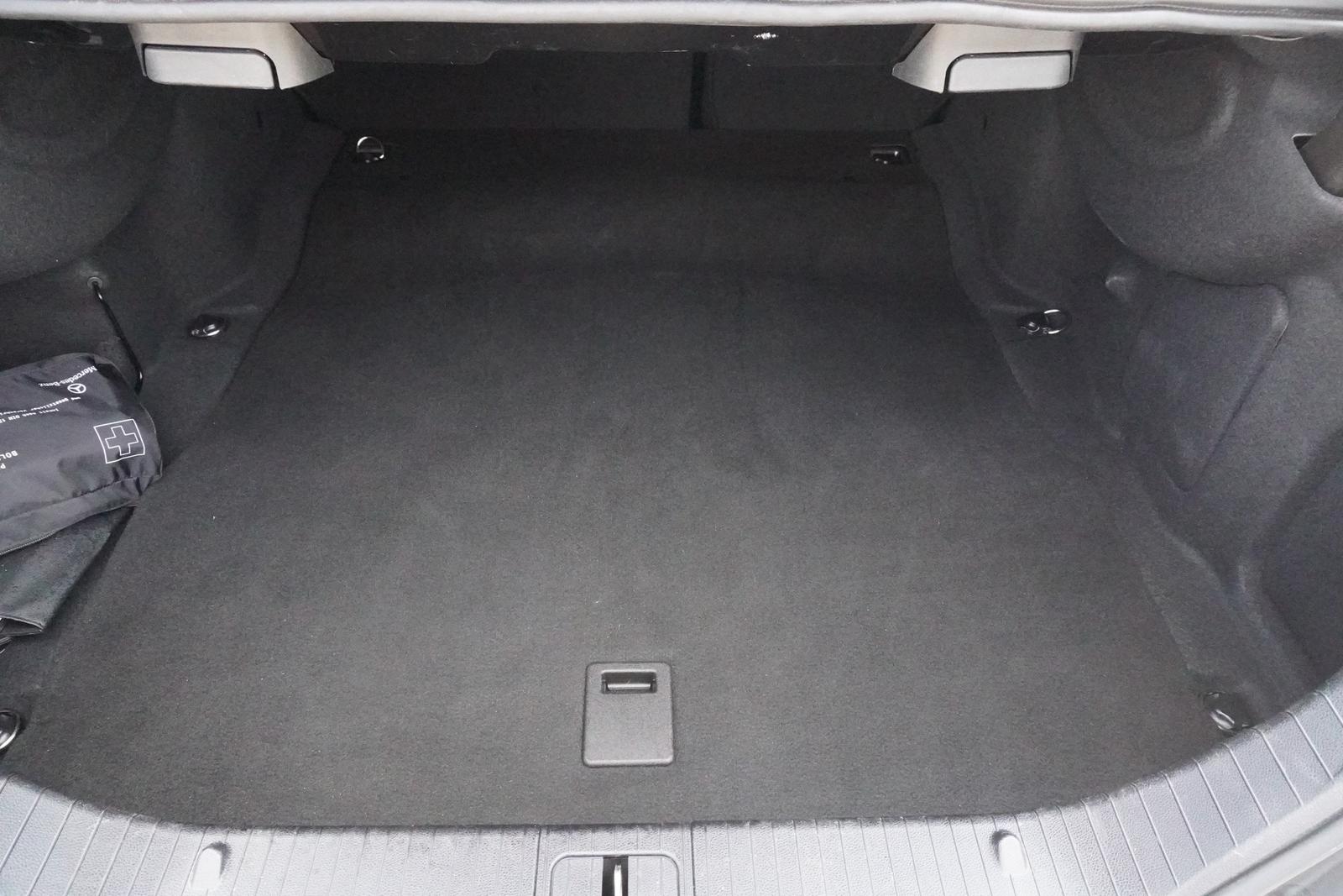 Mercedes-Benz CLS 400 Multibeam 360° Totwinkel Schiebedach