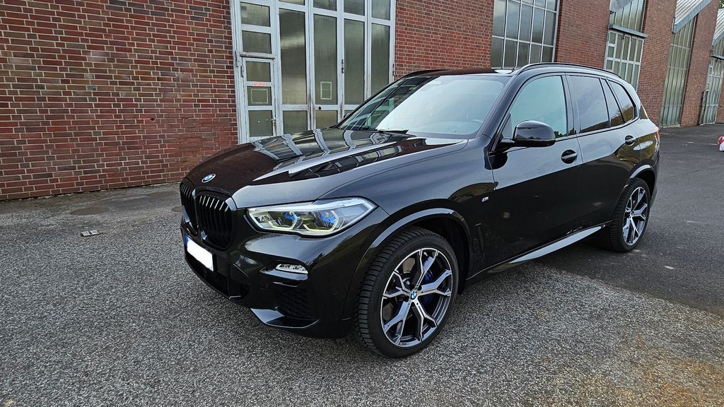 Image of BMW X5