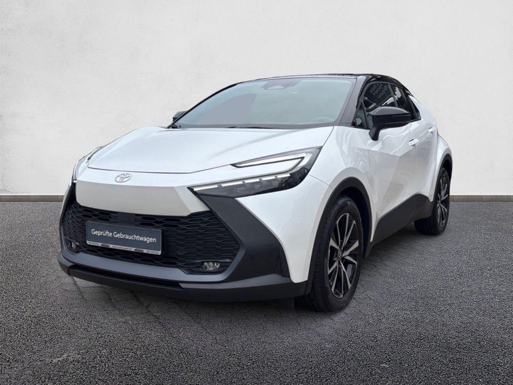 Toyota C-HR 2.0 Hybrid Black&White