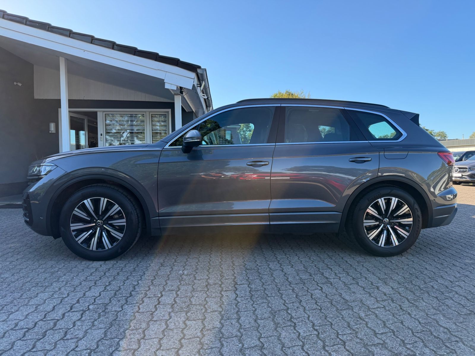 Volkswagen Touareg 3.0 TSI eHybrid 4Mot Elegance Pano Luft foto 2