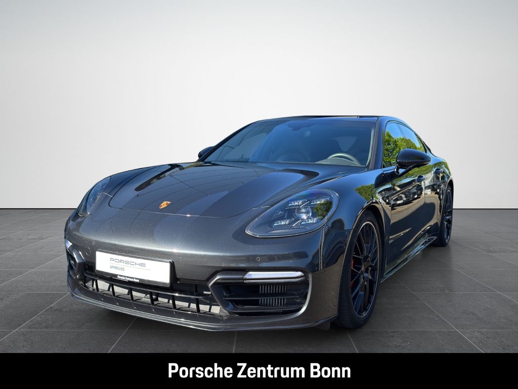 Image of Porsche Panamera